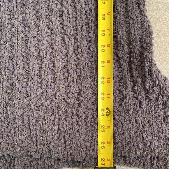 Guilty - Womens v-neck sweater. Size L - Picture 9 of 10